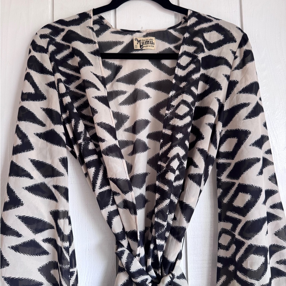 Show me your Mumu Flare Sleeve Cardigan - Picture 3 of 5
